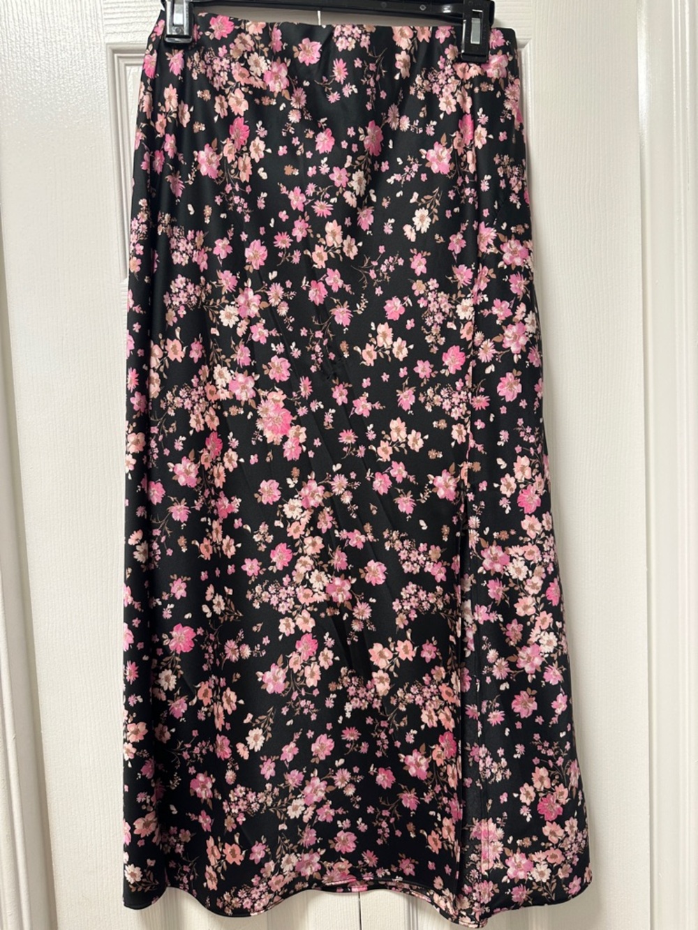 Francesca's Collections Black Maxi Skirt with Pink Floral Print